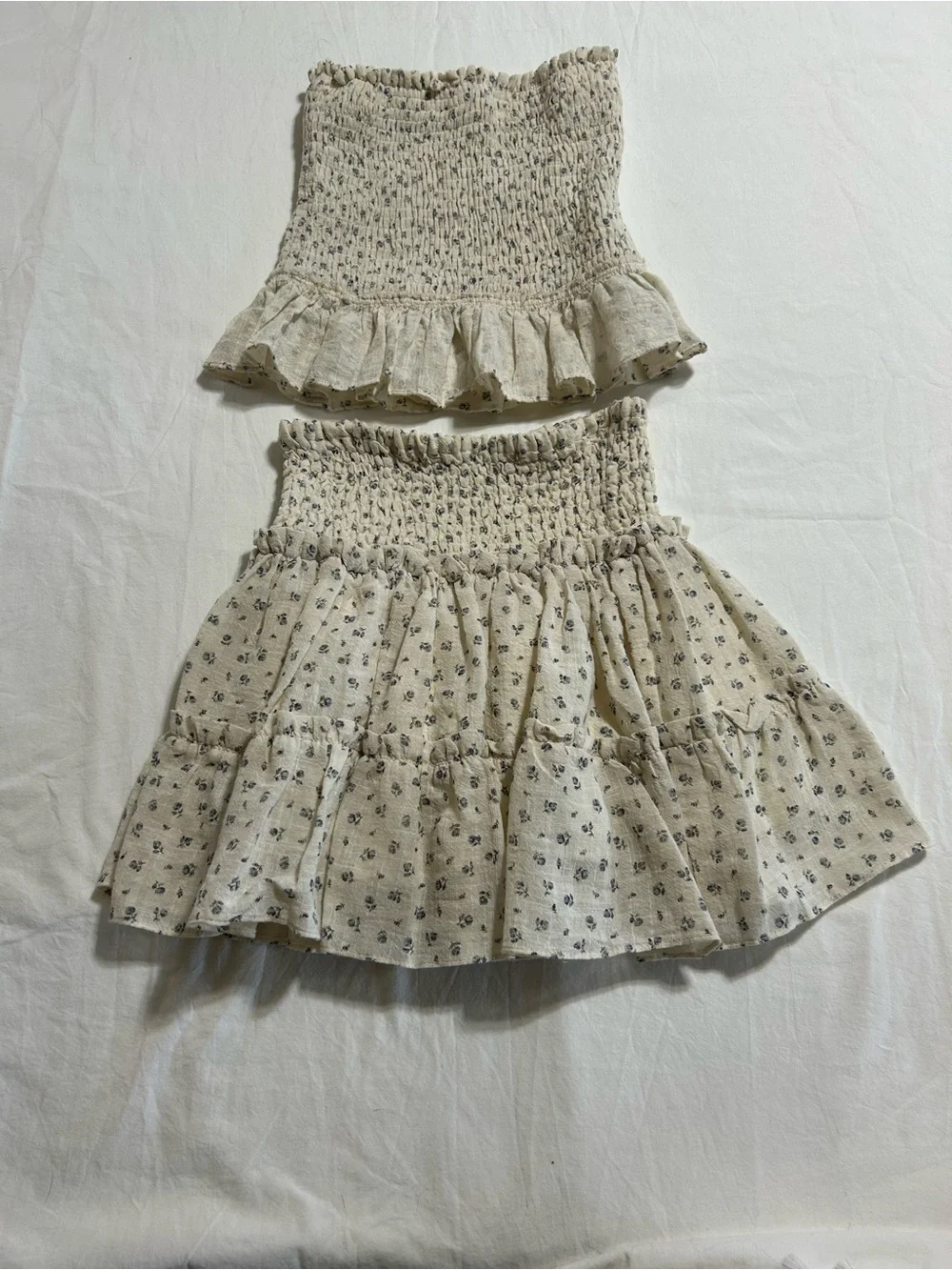 OLIVACEOUS Floral Smocked Two Piece Set Cottagecore Coquette Size Small